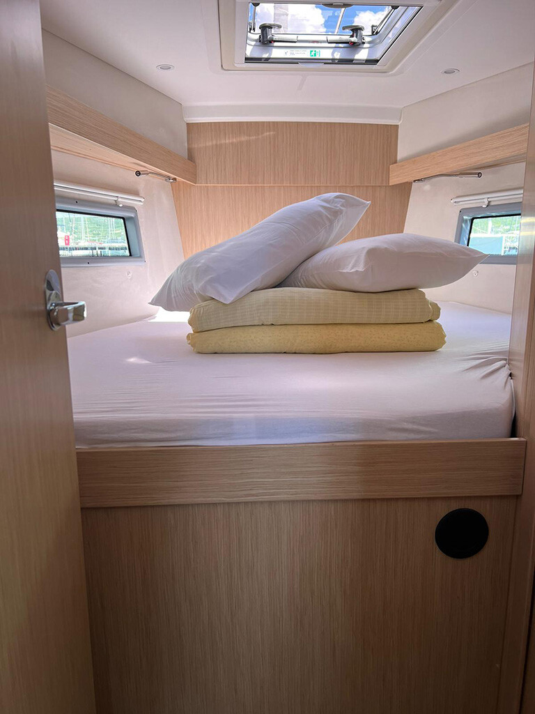 Bavaria C38 — photo 6