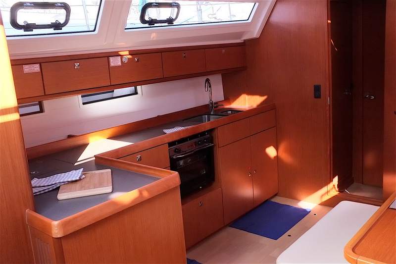 Bavaria 46 Cruiser — photo 6