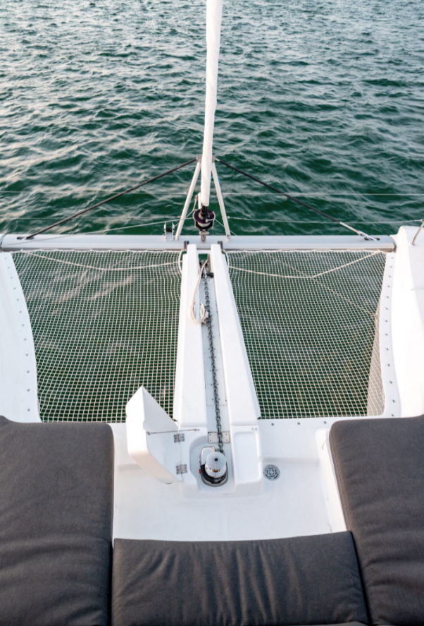 Lagoon 46 Flybridge — photo 17
