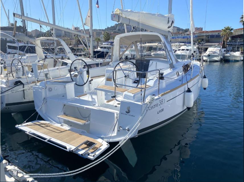 Oceanis 38.1 — photo 7