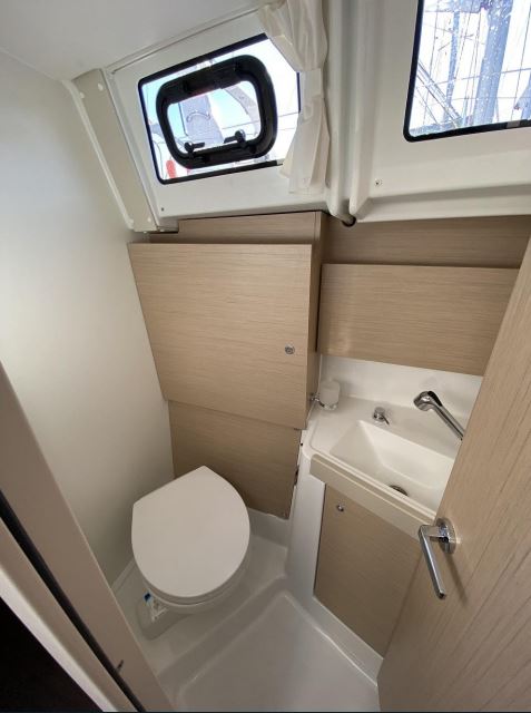 Oceanis 38.1 — photo 16