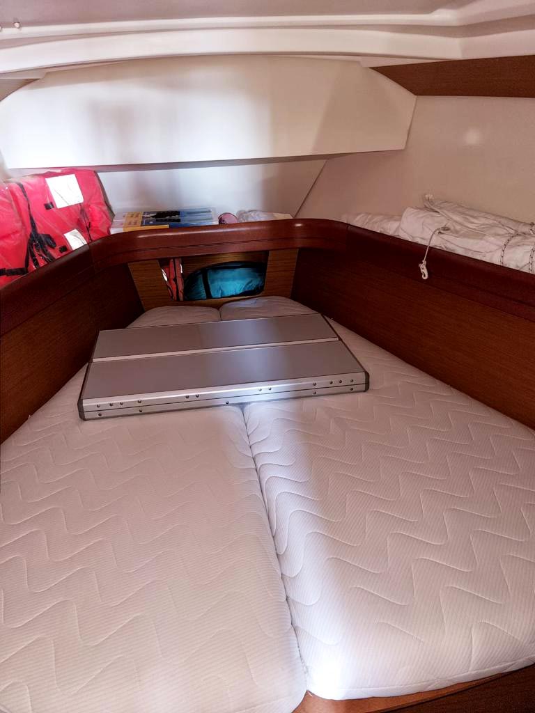 Sun Odyssey 42 i — photo 2