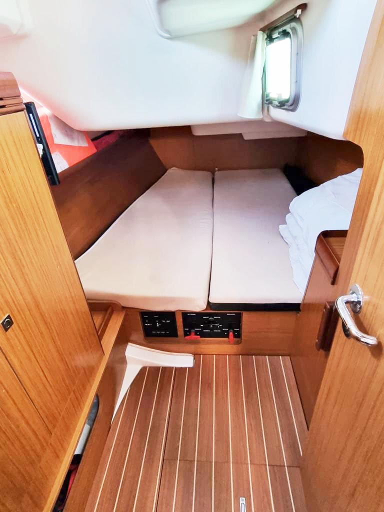 Sun Odyssey 42 i — photo 11