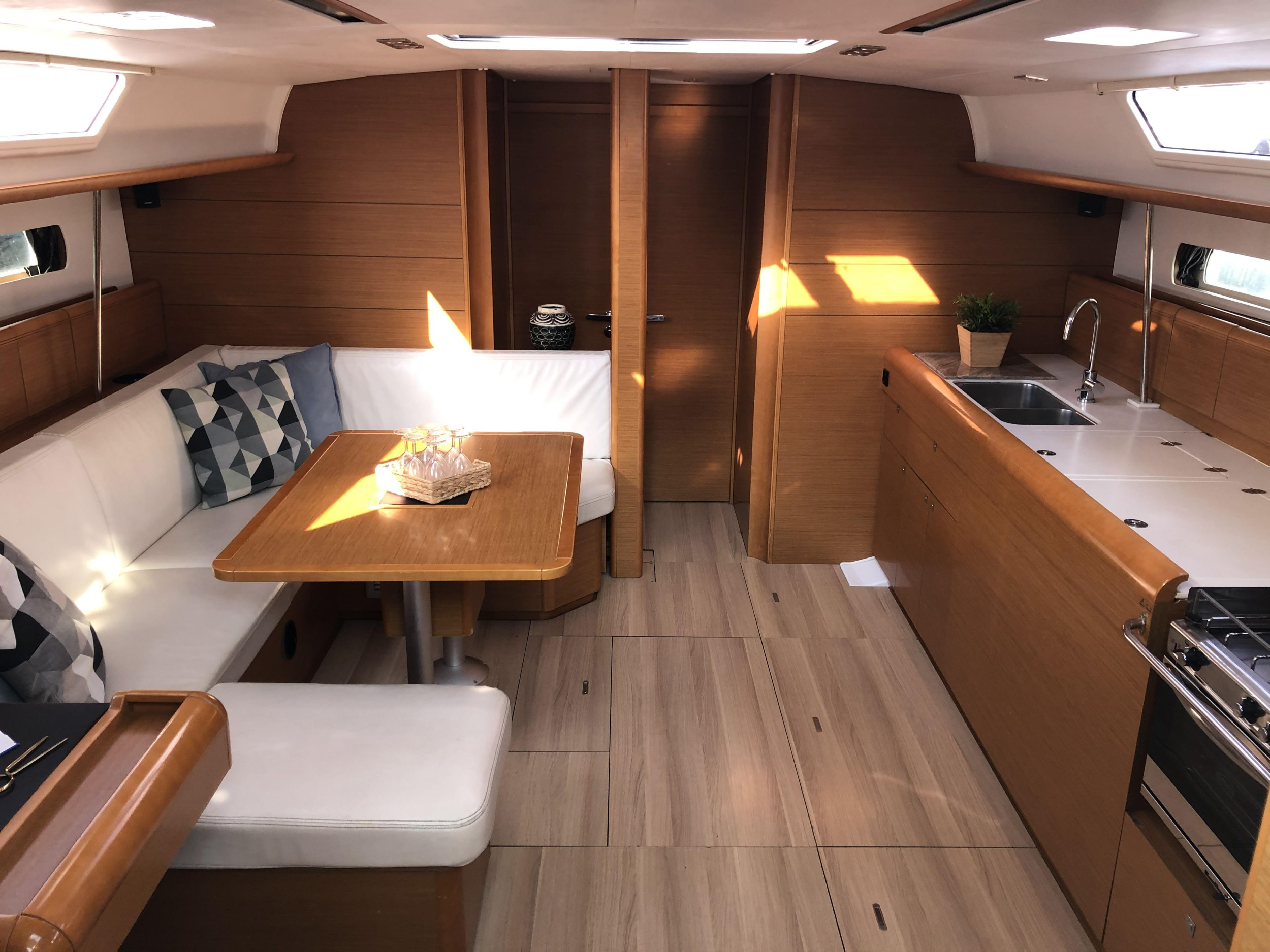 Sun Odyssey 479 — photo 2