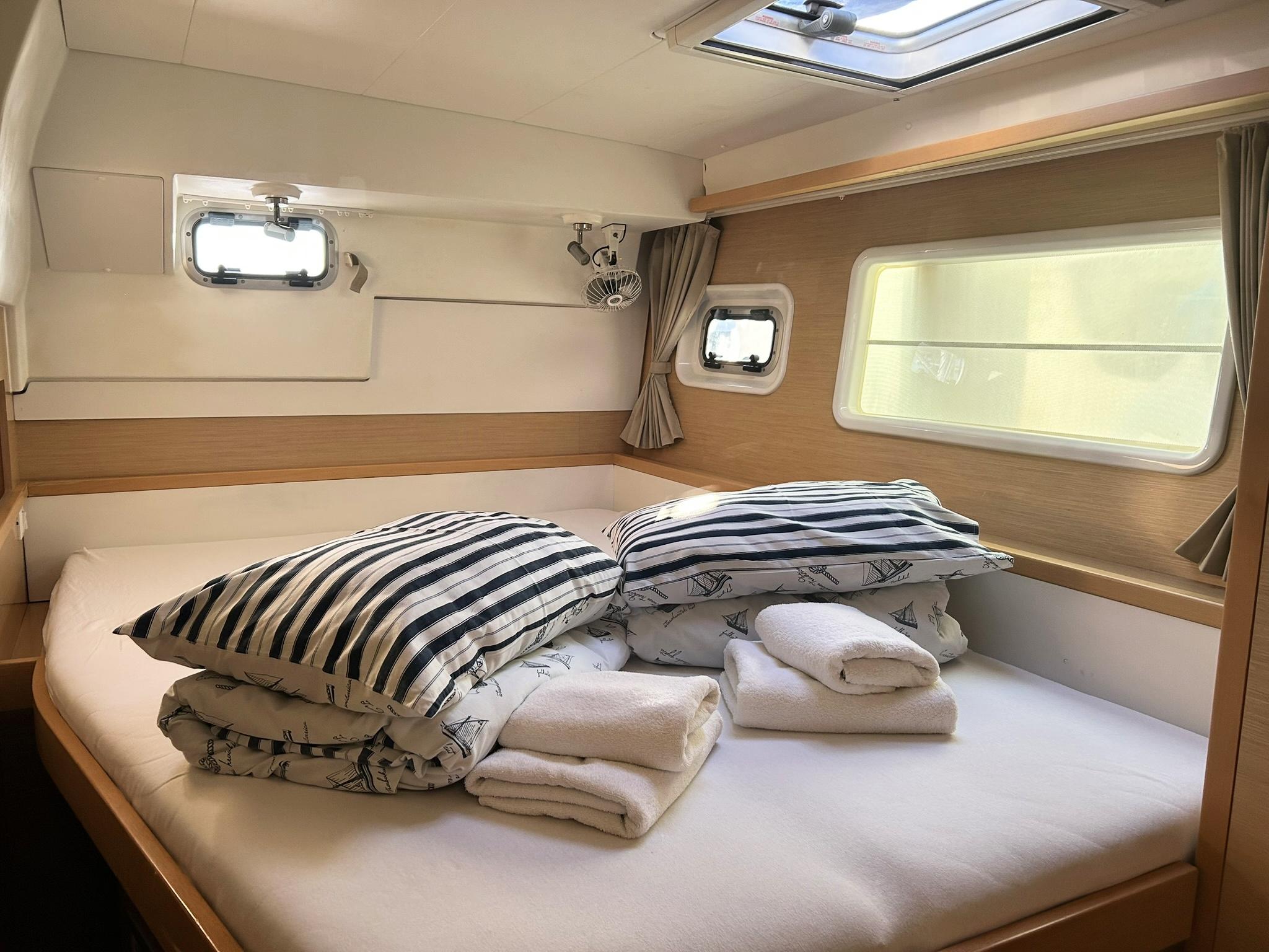 Lagoon 400 S2 — photo 11