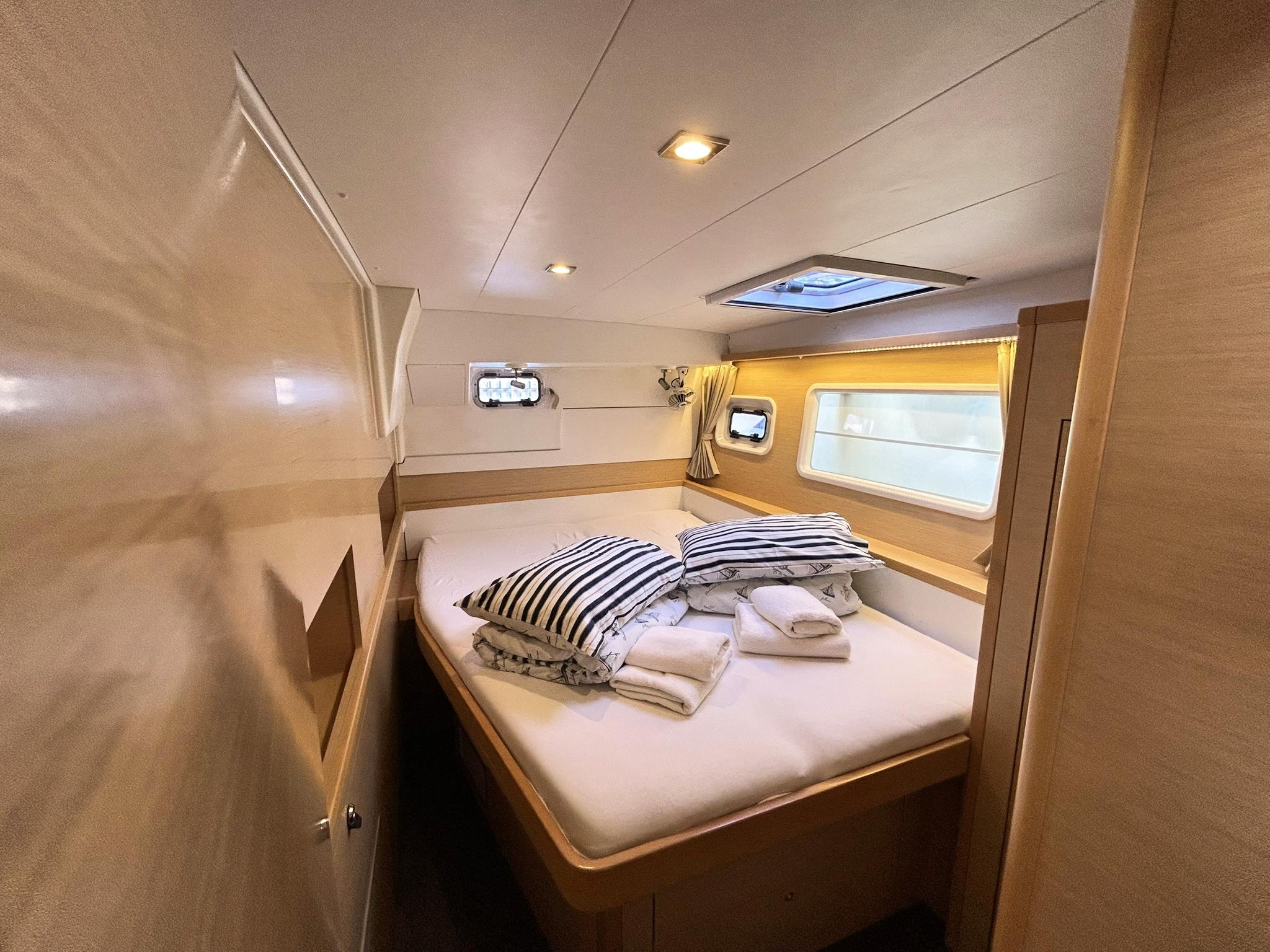 Lagoon 400 S2 — photo 7