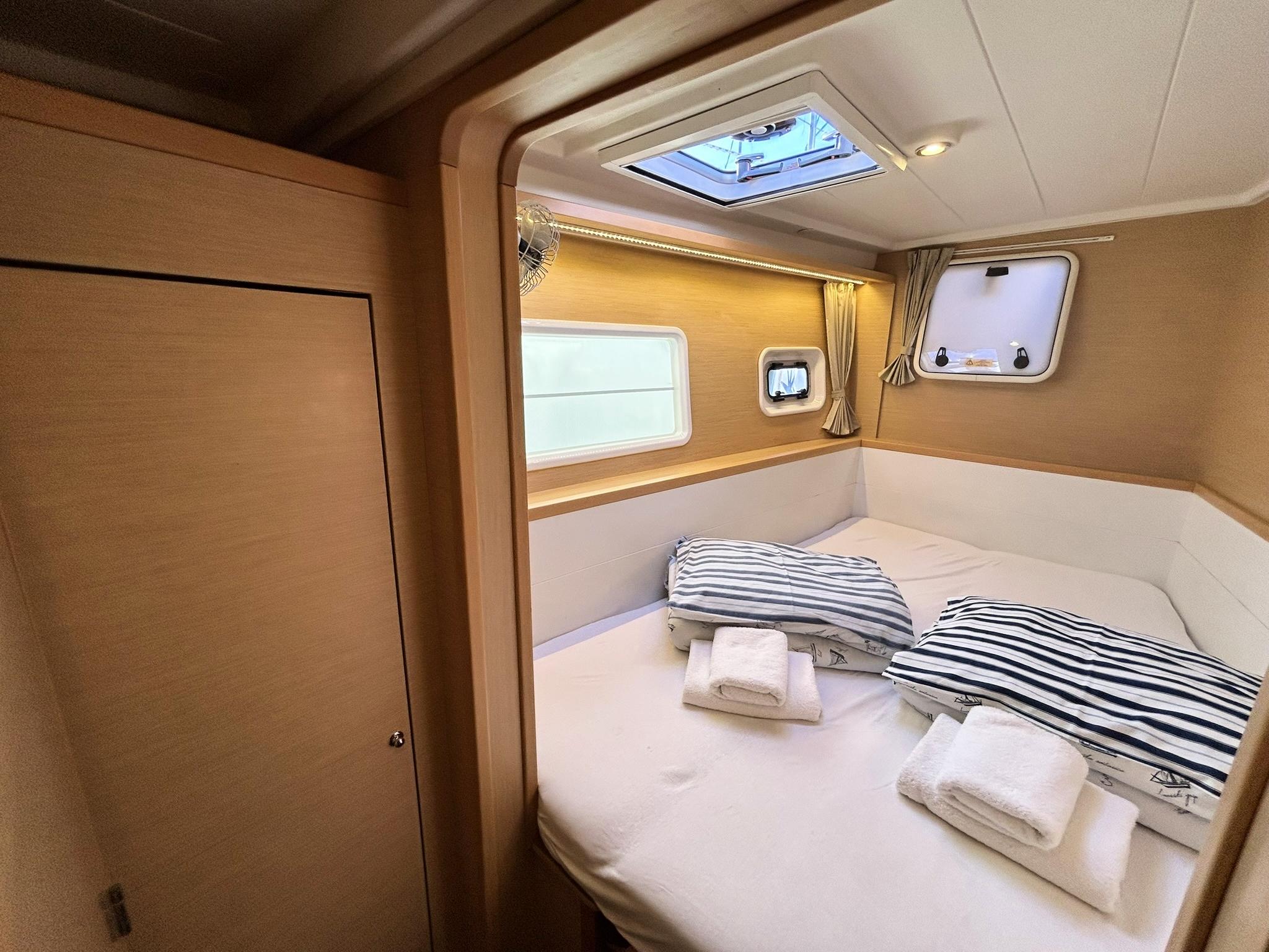 Lagoon 400 S2 — photo 8