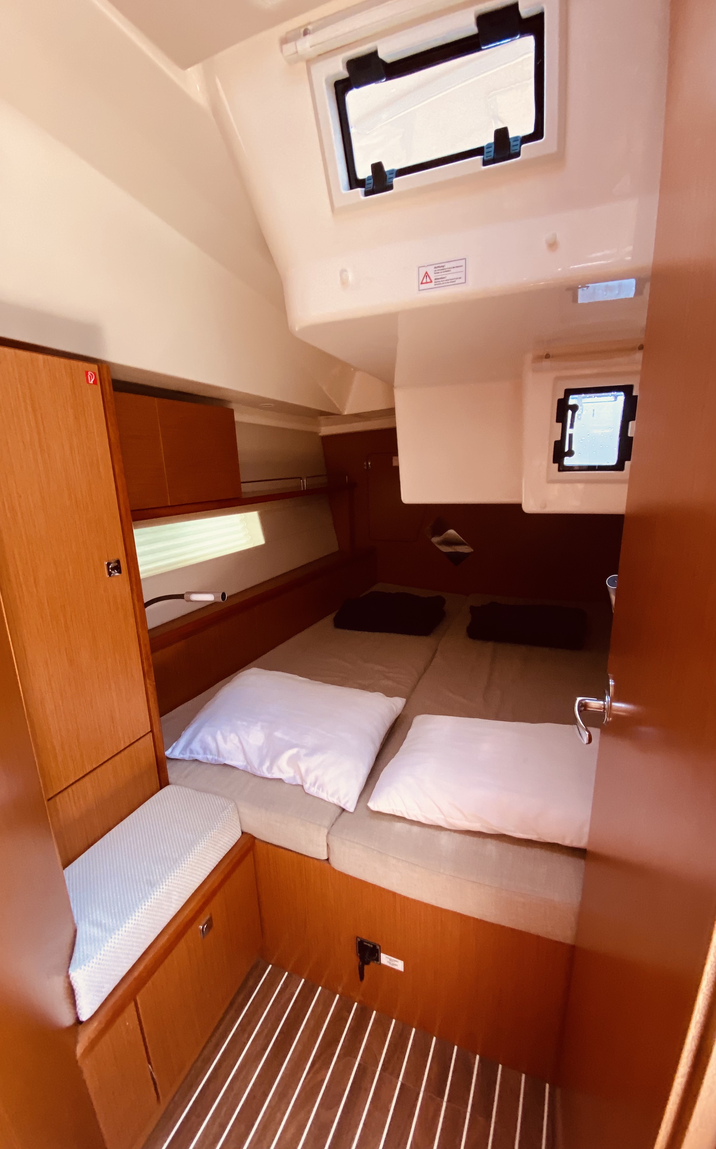 Bavaria C45 — photo 6
