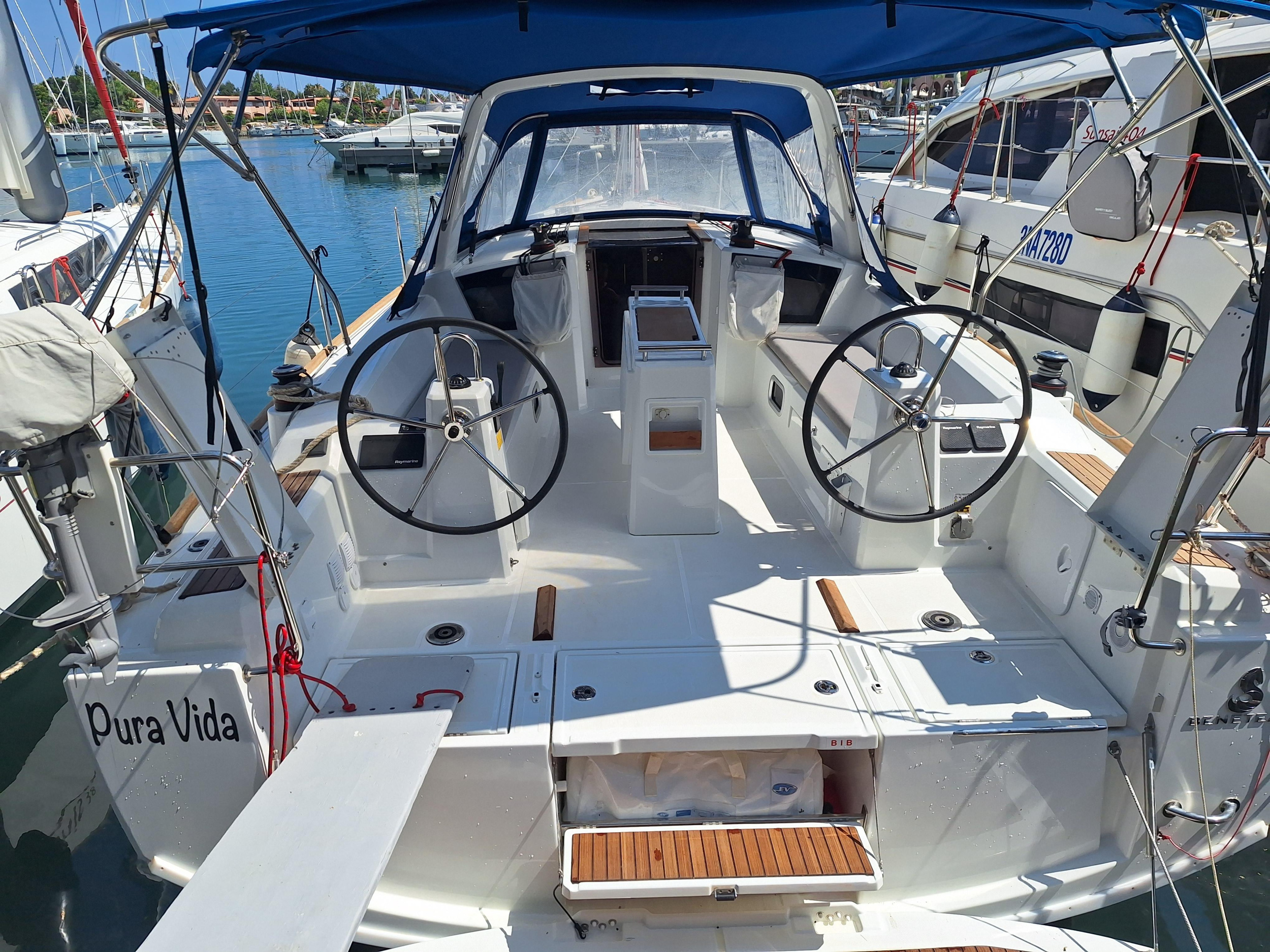 Oceanis 38.1 — photo 1