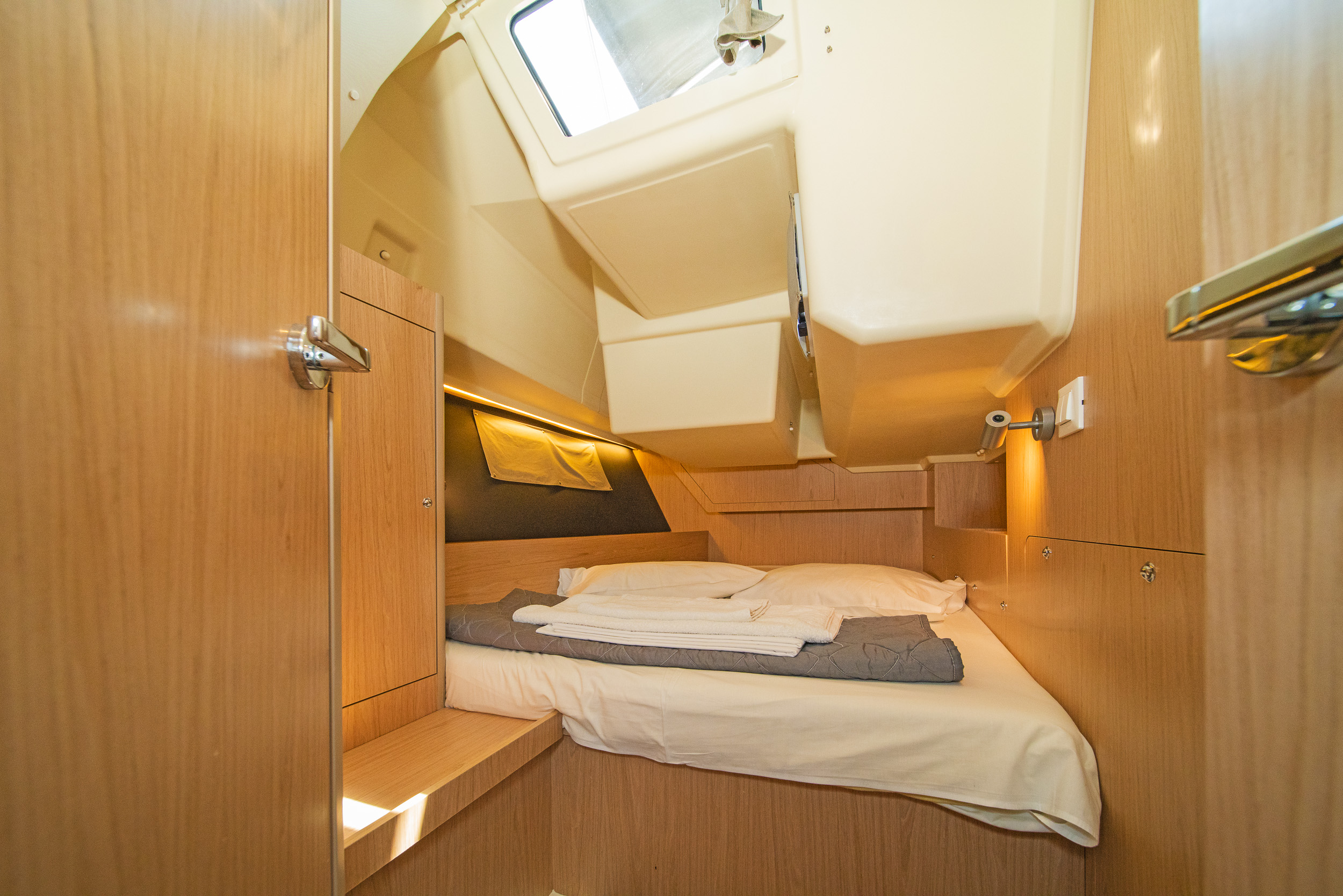 Oceanis 41.1 — photo 11