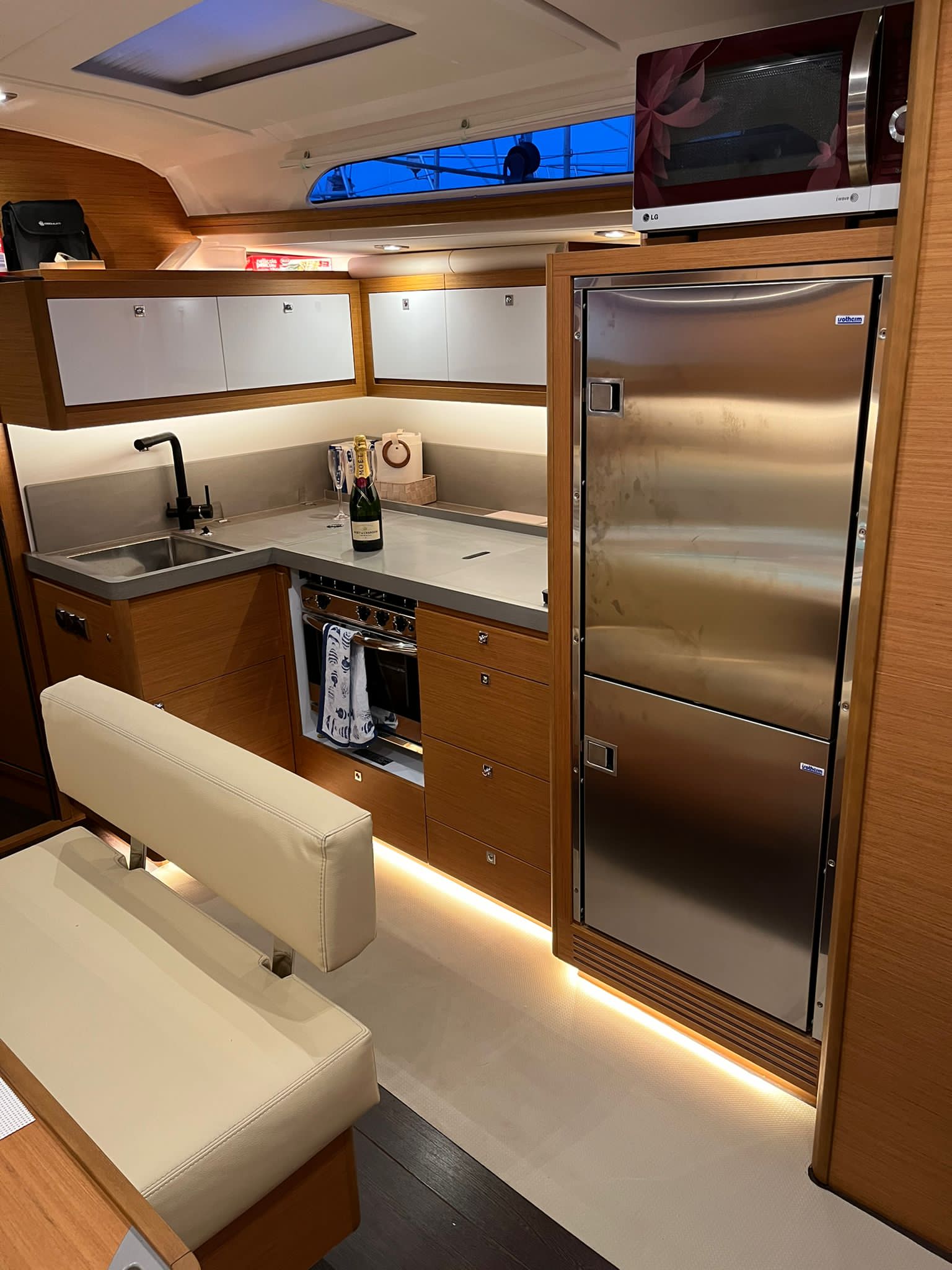 Dufour 470 — photo 9