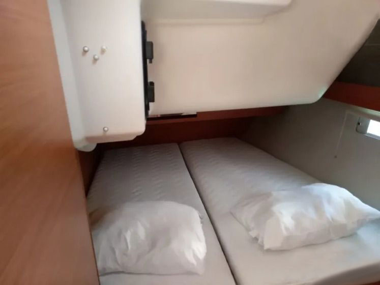 Dufour 430 GL – 4+1 CABINAS / 2 BAÑOS / 12 PAX — photo 2