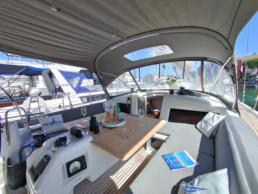 Sun Odyssey 440 — photo 19