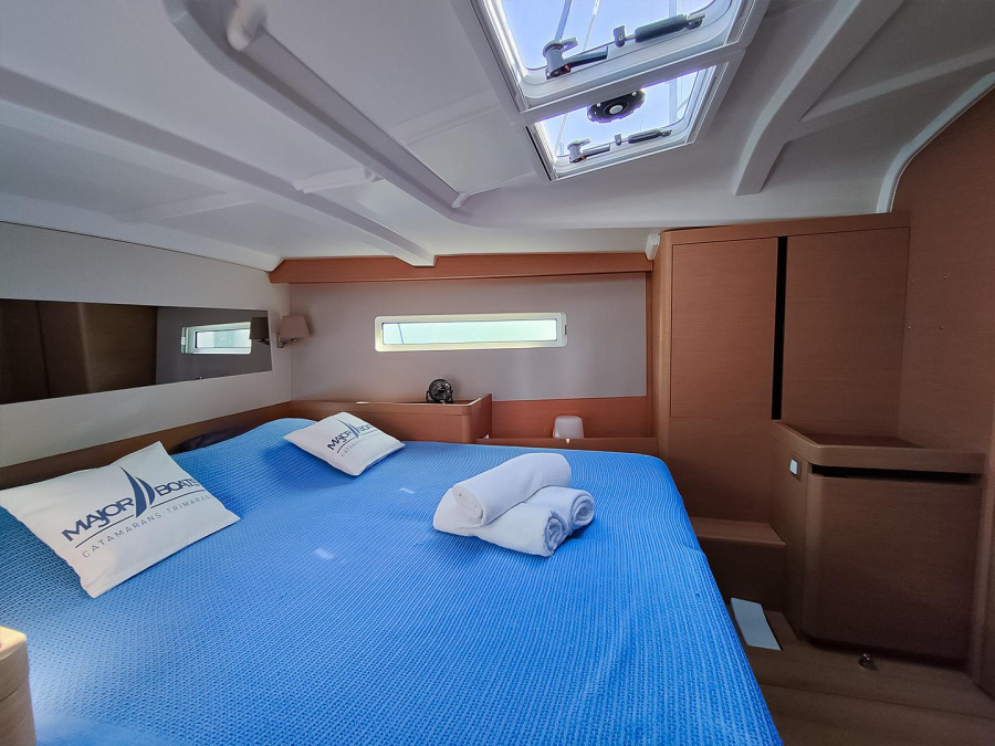 Sun Odyssey 440 — photo 11
