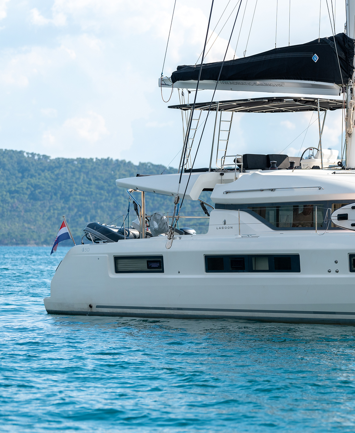 Lagoon 50 — photo 40