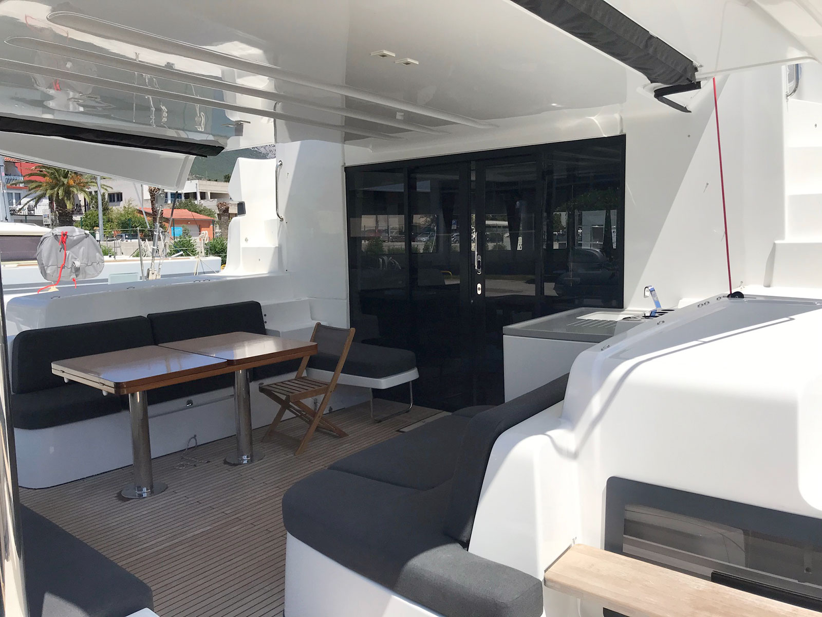 Lagoon 50 — photo 12