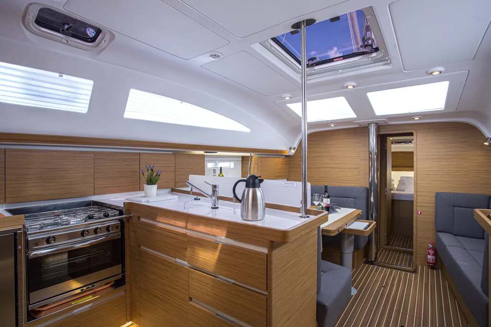Elan 45 Impression AC — photo 3