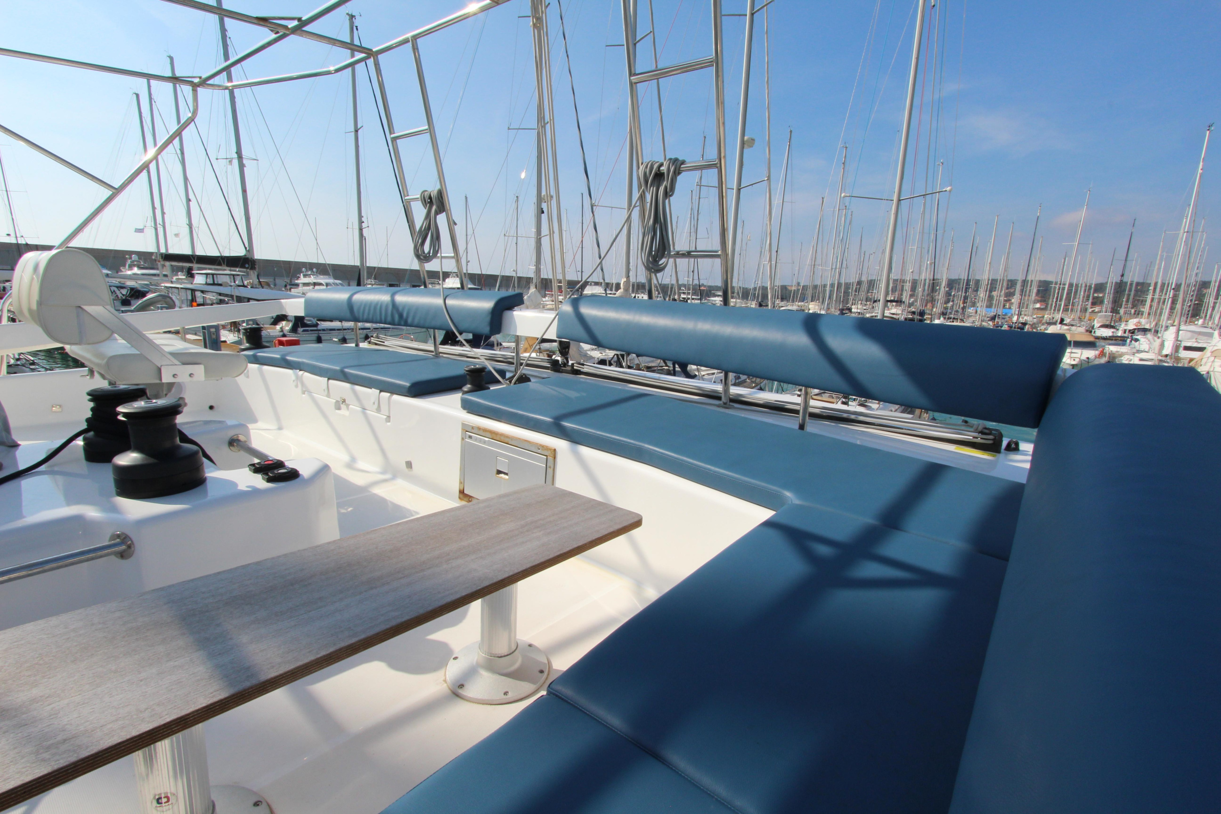 Dufour Catamaran 48 5c+5h — photo 19