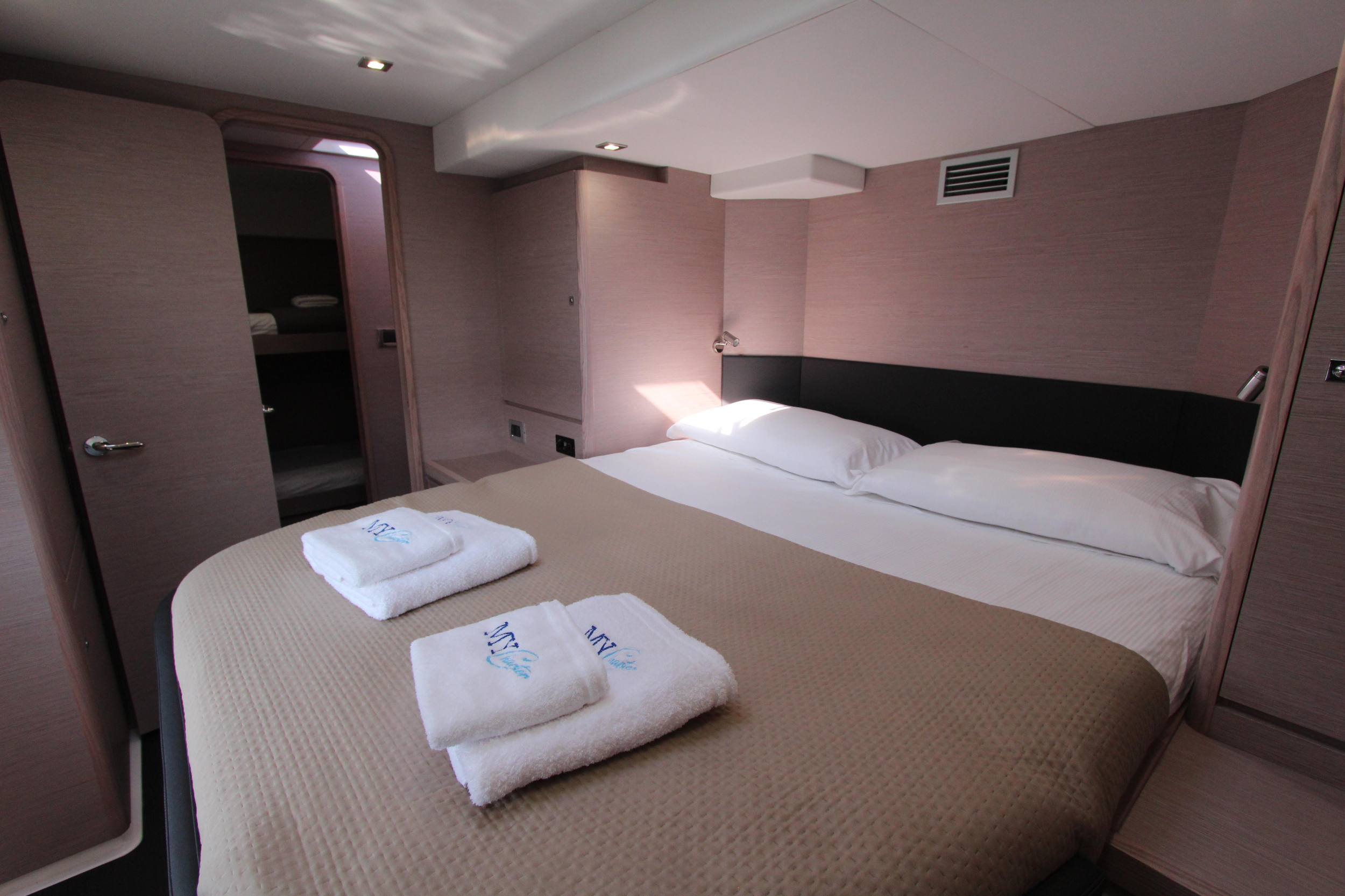Dufour Catamaran 48 5c+5h — photo 45