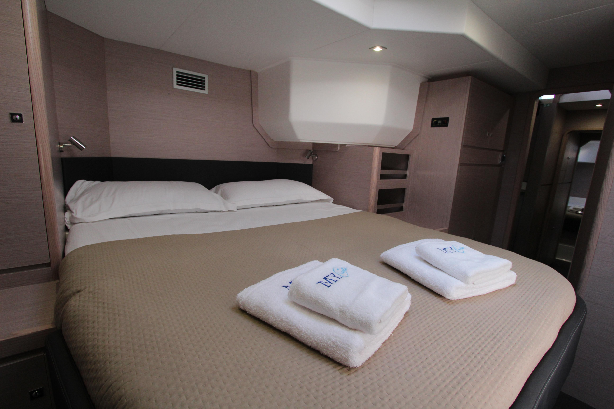 Dufour Catamaran 48 5c+5h — photo 47