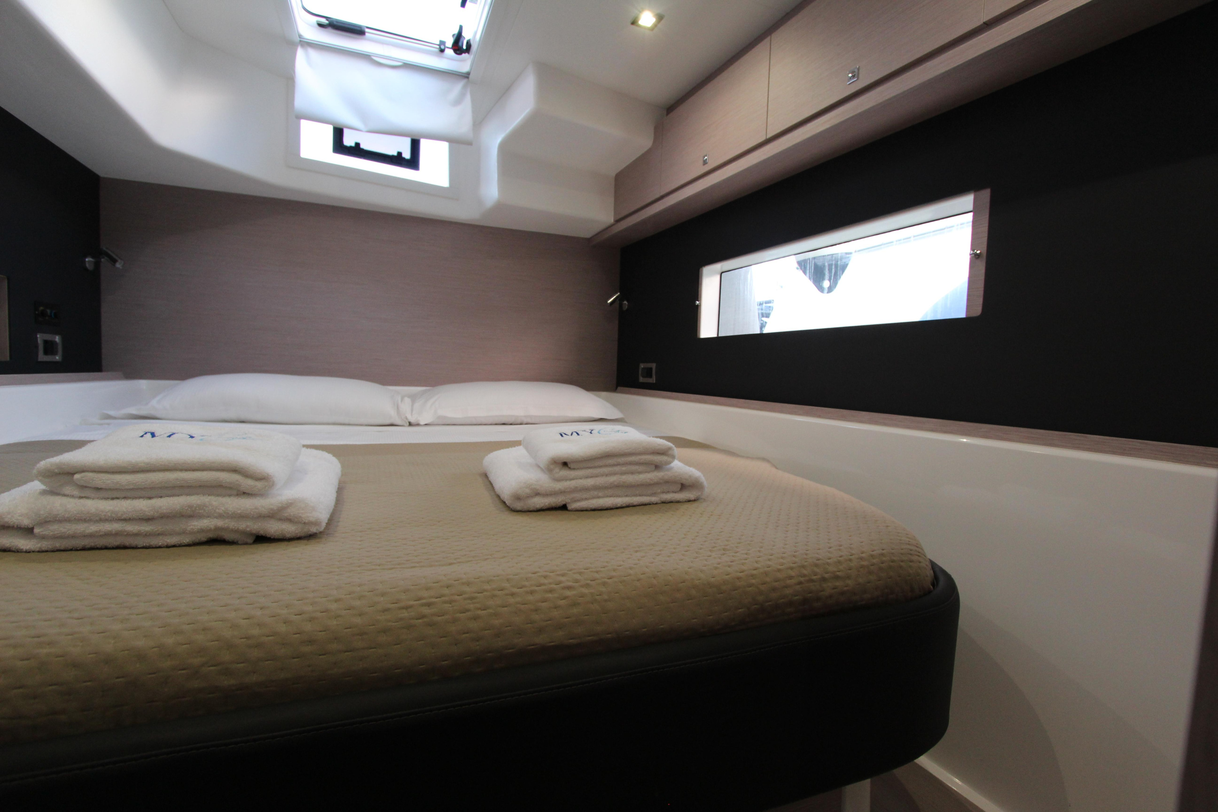 Dufour Catamaran 48 5c+5h — photo 30