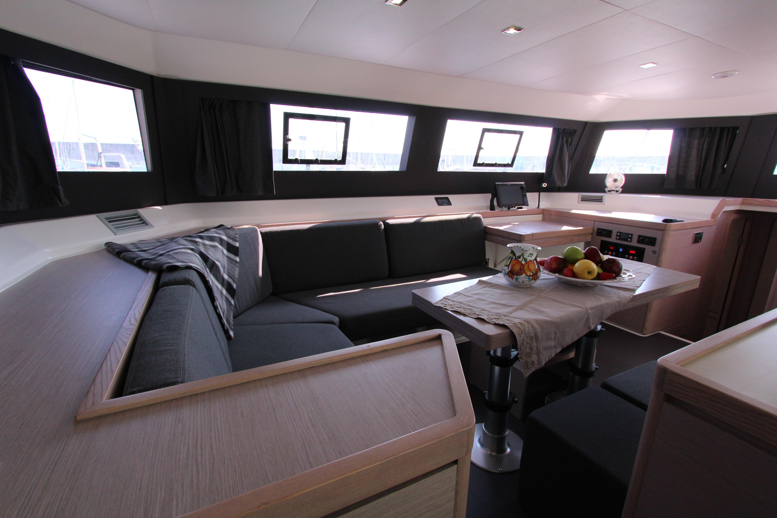 Dufour Catamaran 48 5c+5h — photo 38