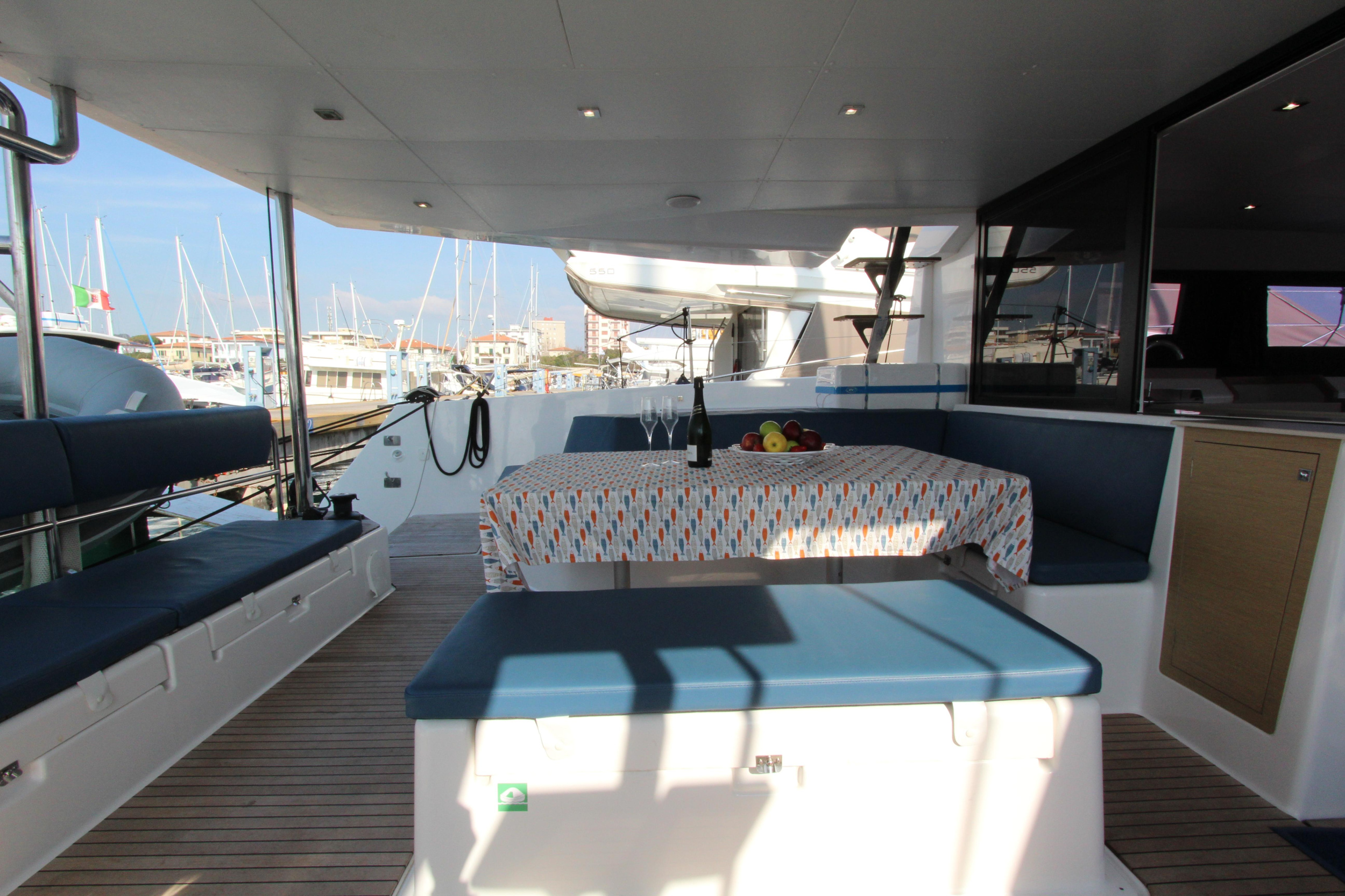 Dufour Catamaran 48 5c+5h — photo 26