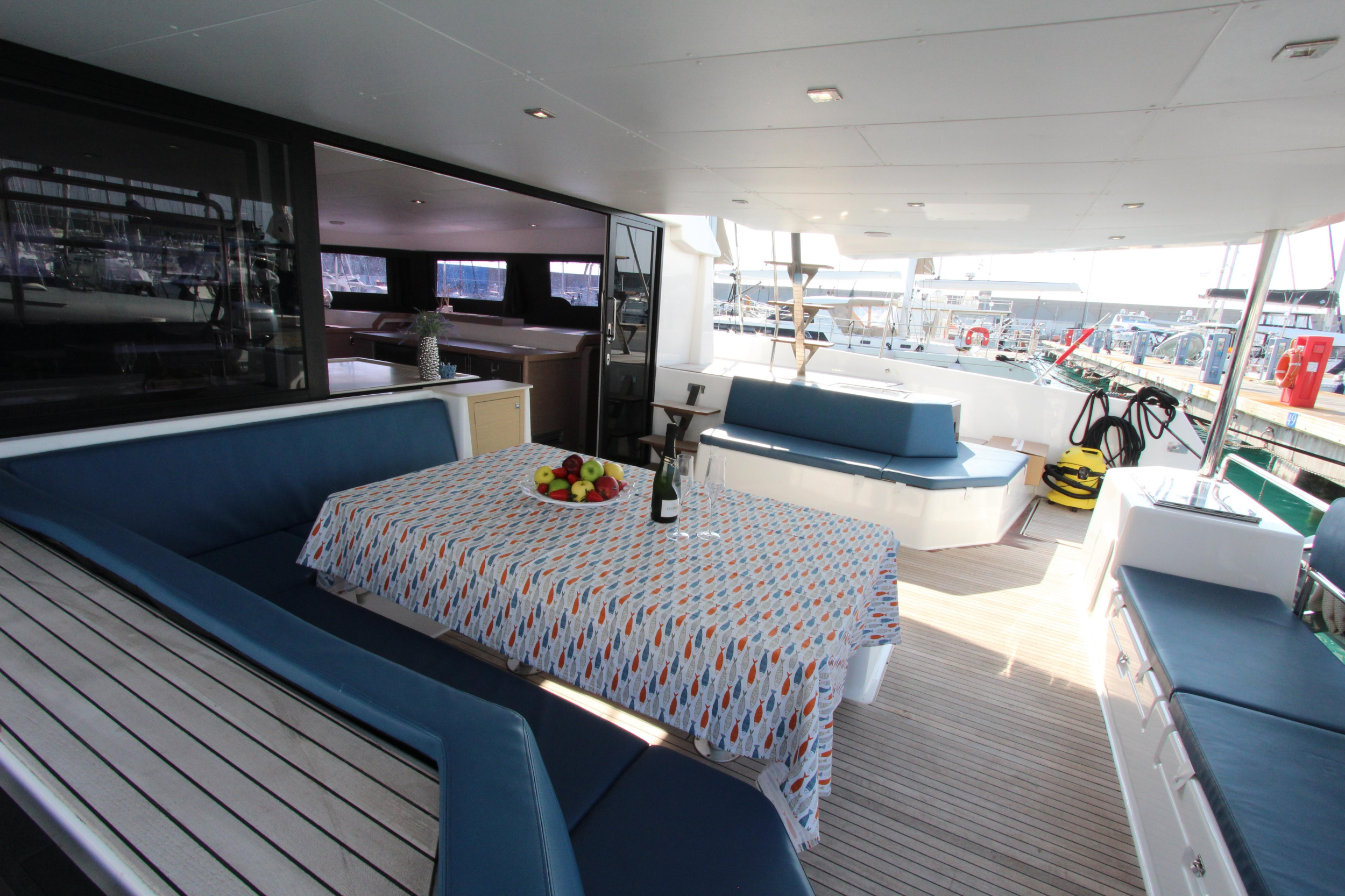 Dufour Catamaran 48 5c+5h — photo 44