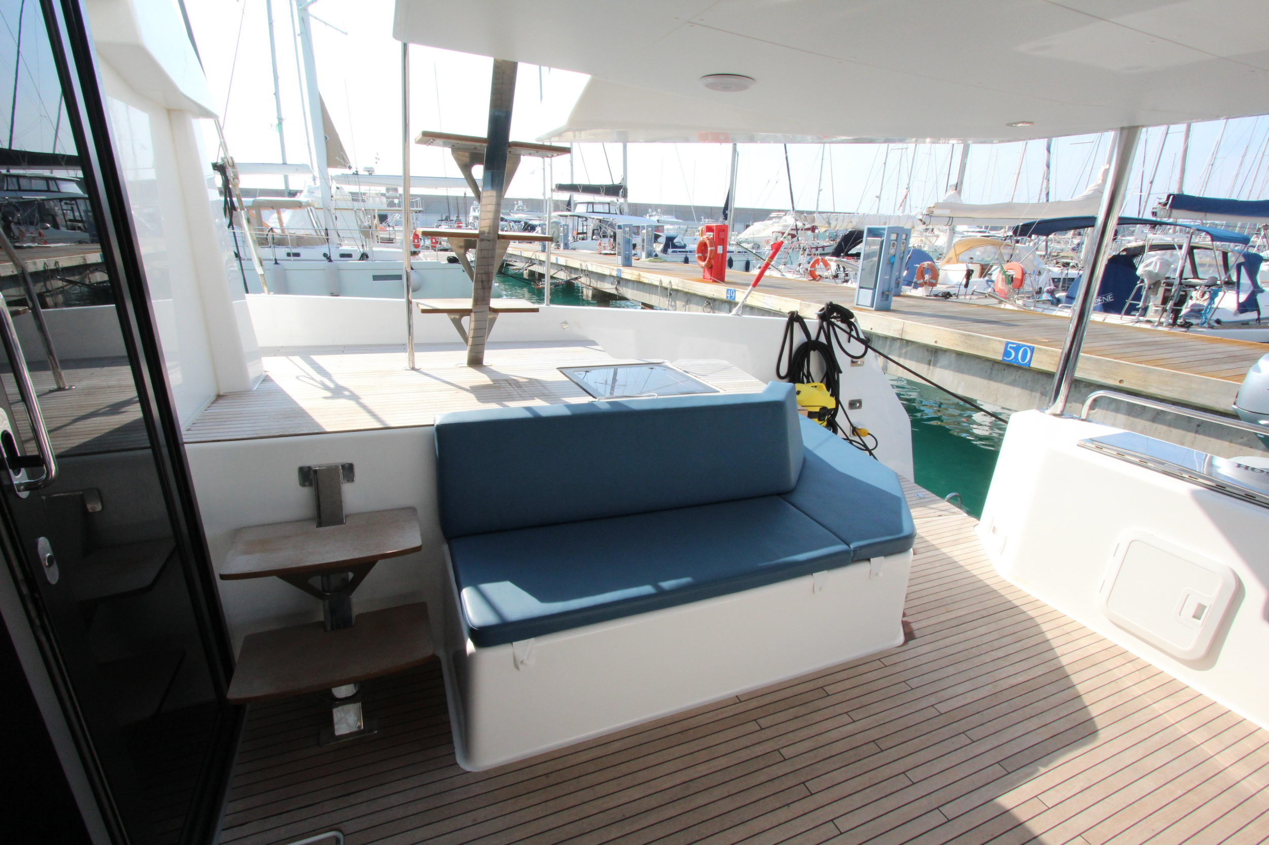 Dufour Catamaran 48 5c+5h — photo 37