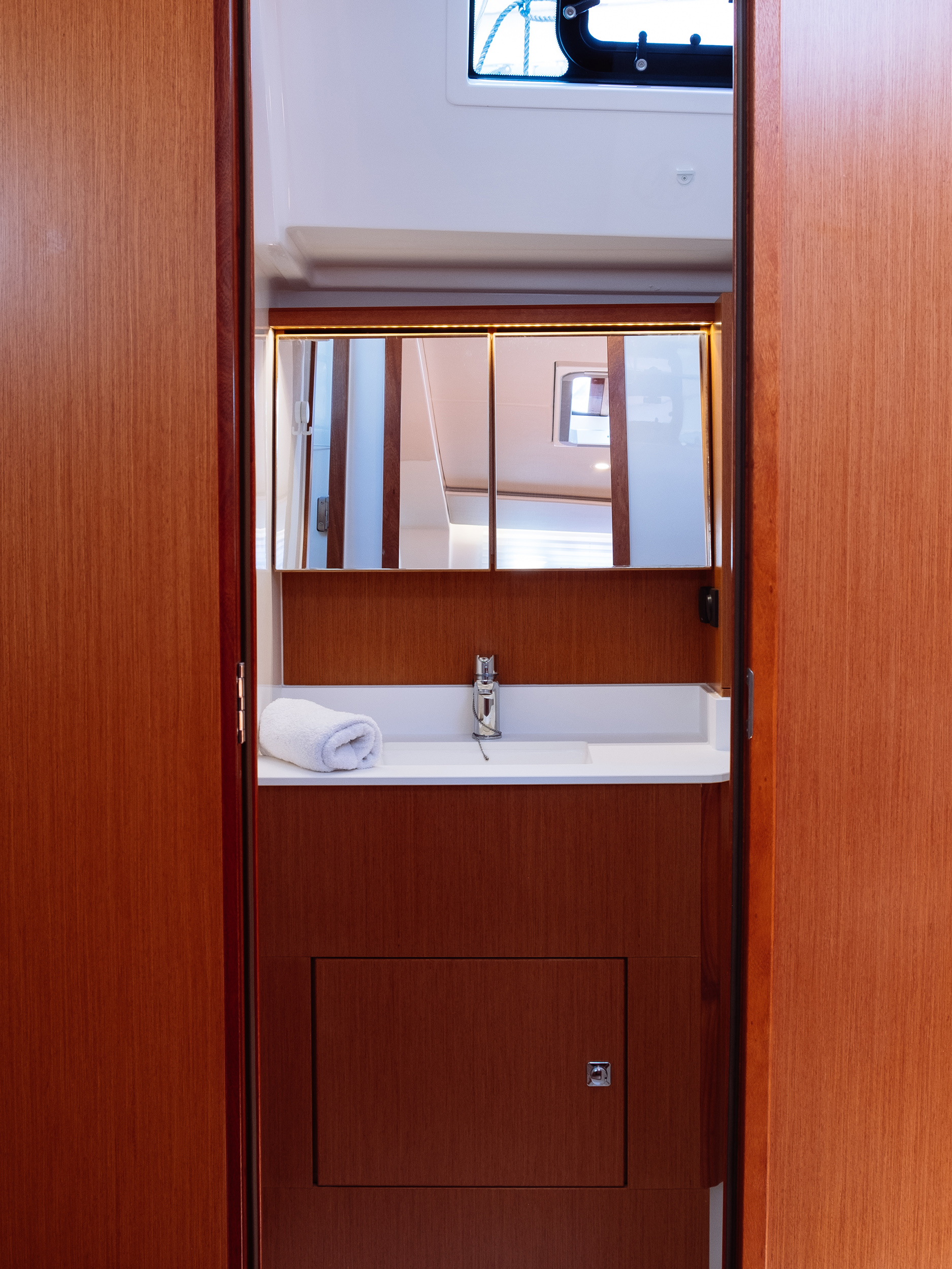 Bavaria C45 & GEN — photo 4