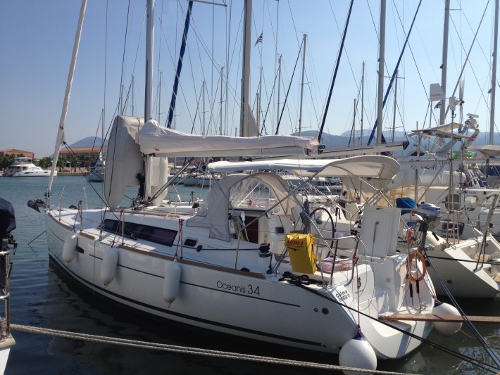 Oceanis 34 — photo 1