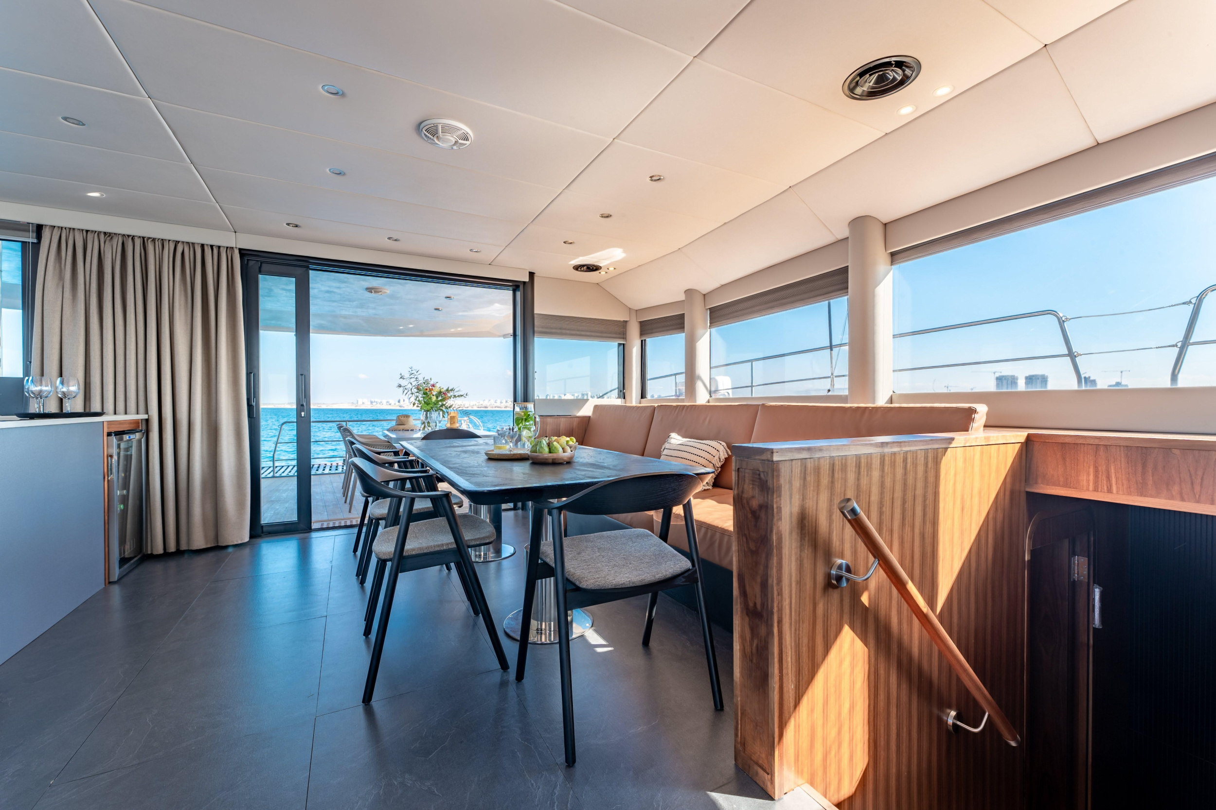Catamaran J-Yachts — photo 7