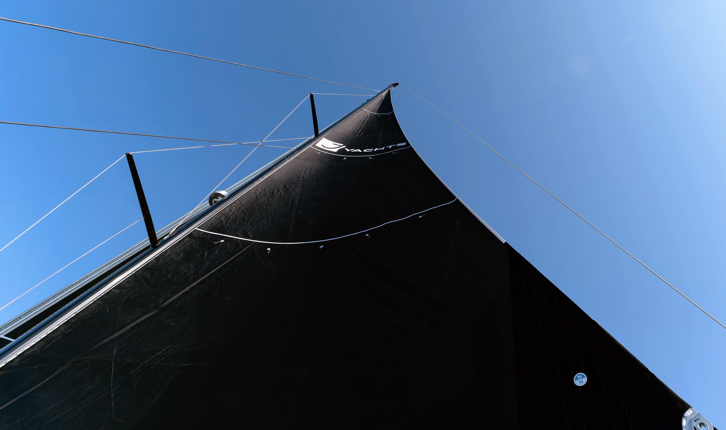 Catamaran J-Yachts — photo 16