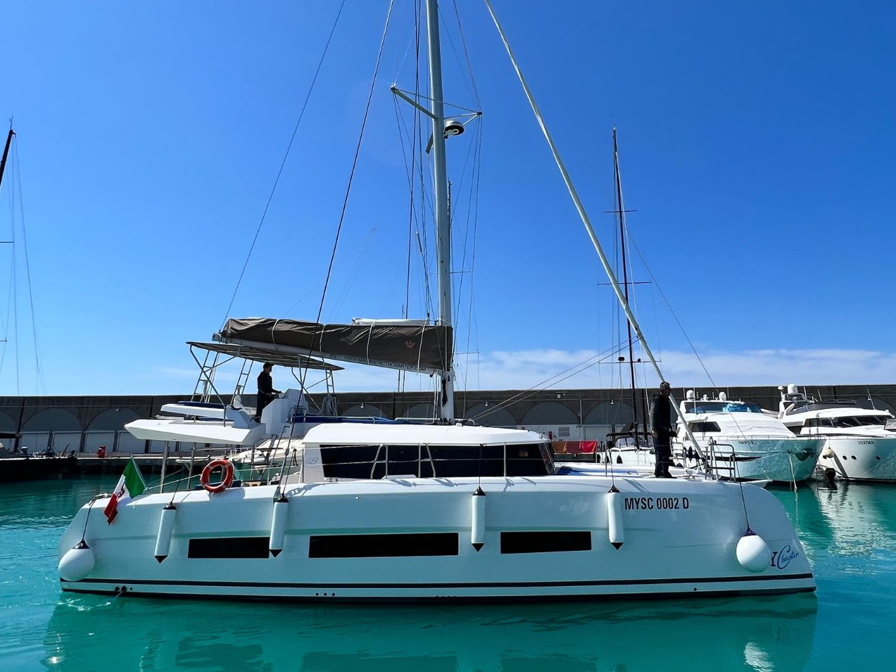 Dufour Catamaran 48 5c+5h — photo 1