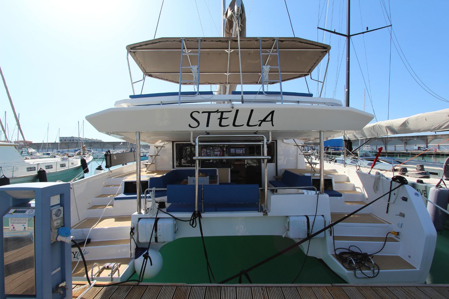 Dufour Catamaran 48 5c+5h — photo 12