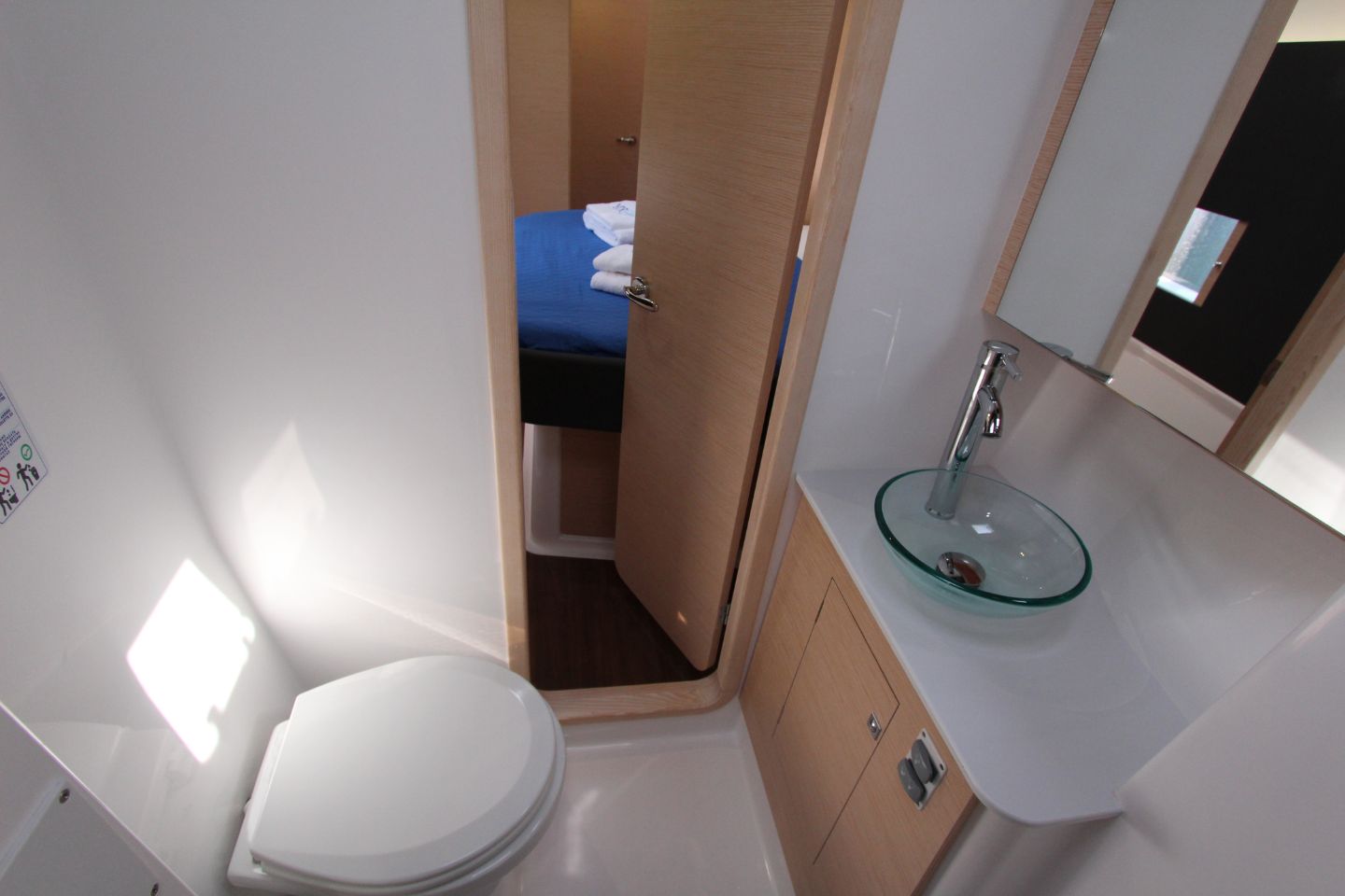Dufour Catamaran 48 5c+5h — photo 18
