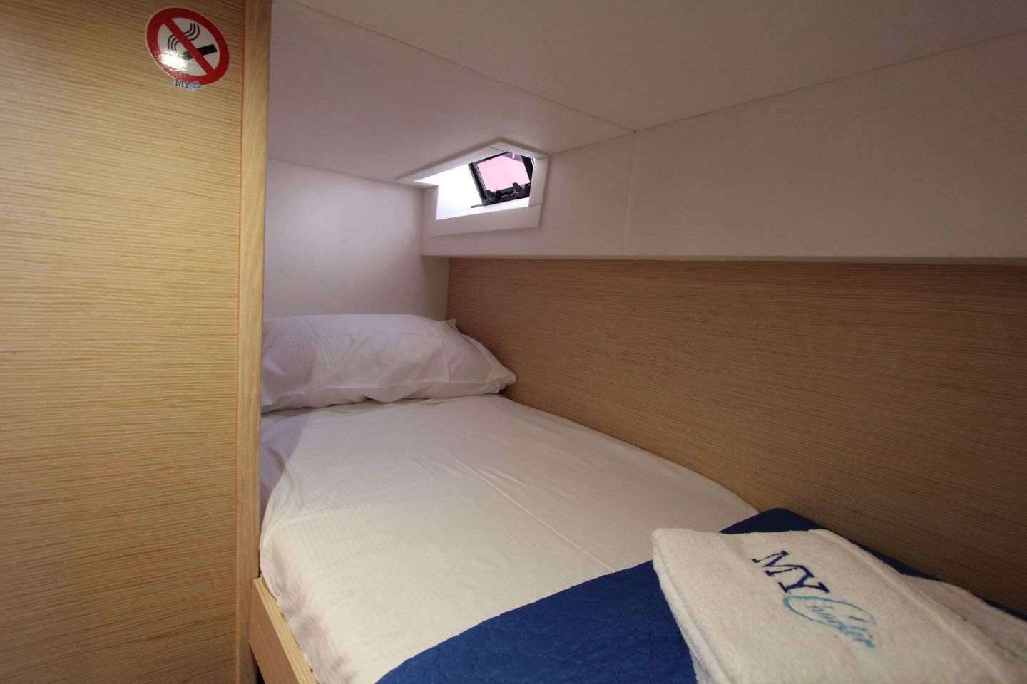 Dufour Catamaran 48 5c+5h — photo 20