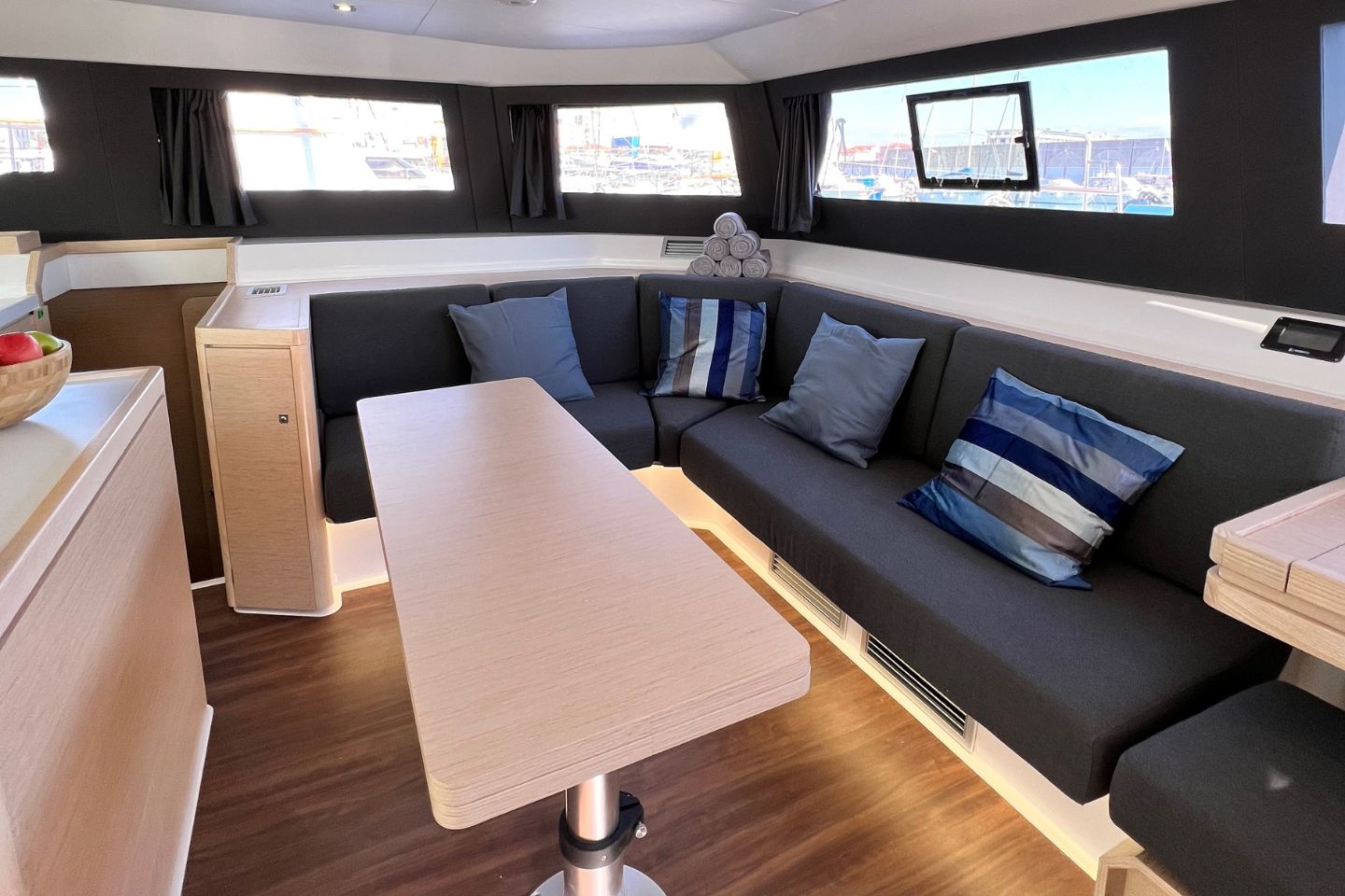 Dufour Catamaran 48 5c+5h — photo 23