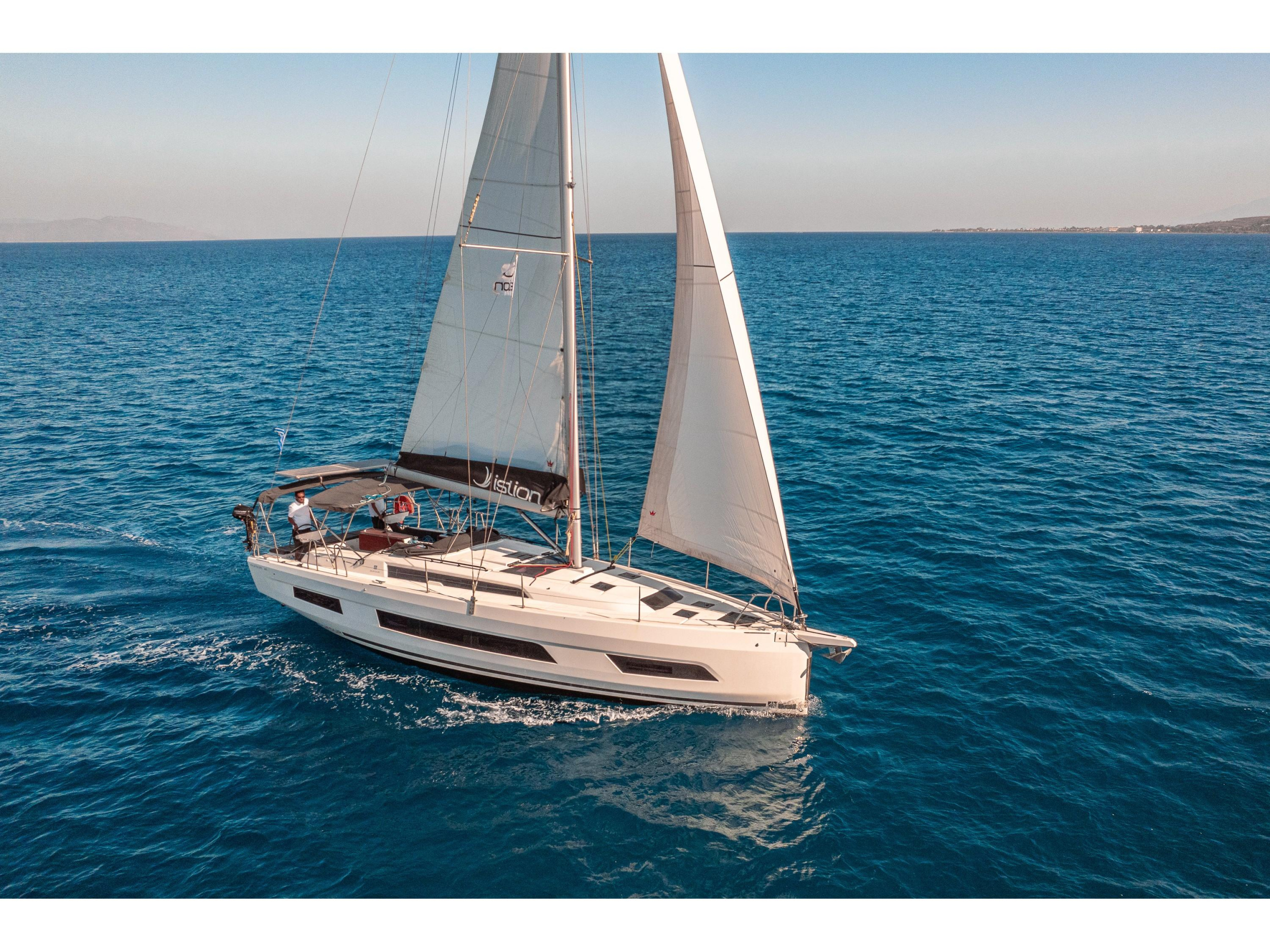 Dufour 41 — photo 1