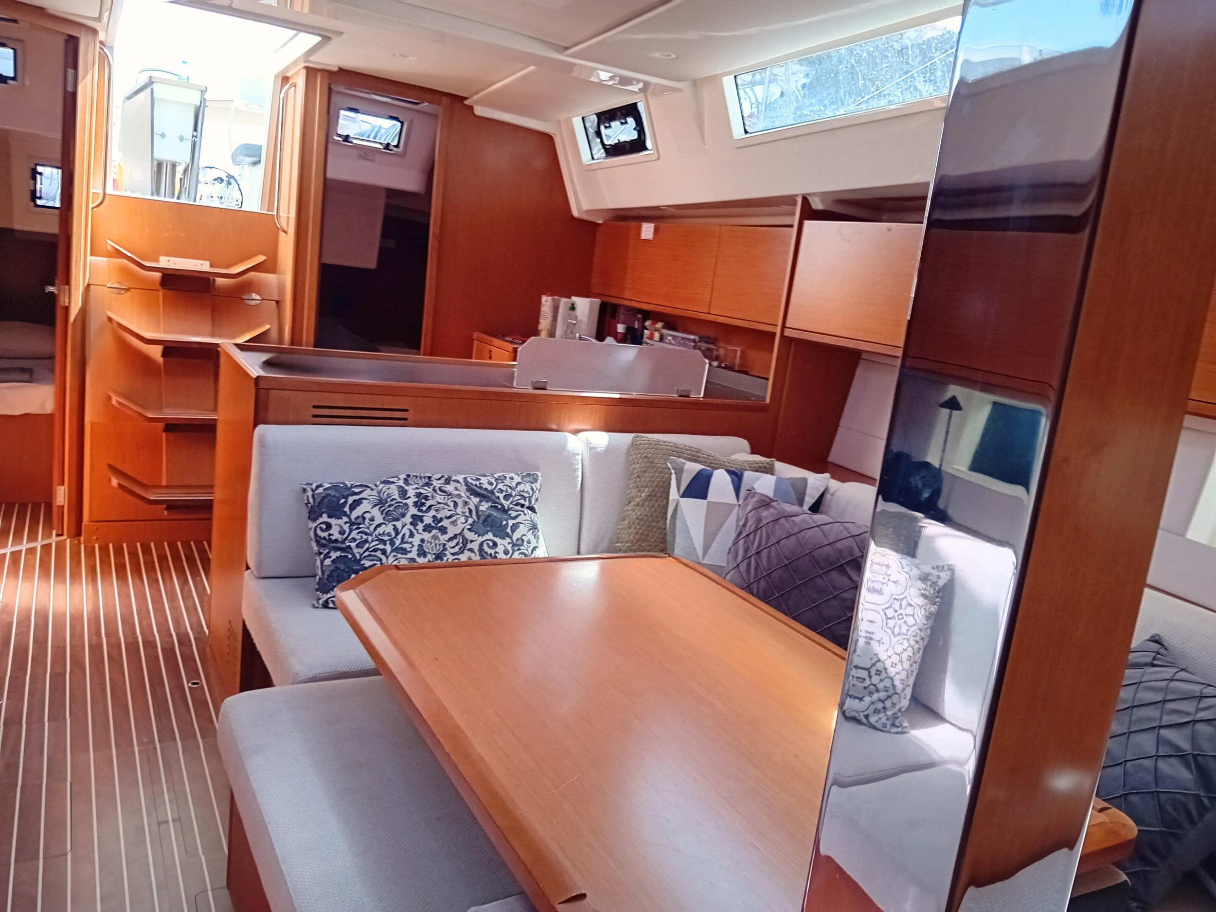 Bavaria C45 Holiday — photo 17