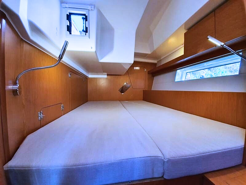 Bavaria C45 Holiday — photo 8