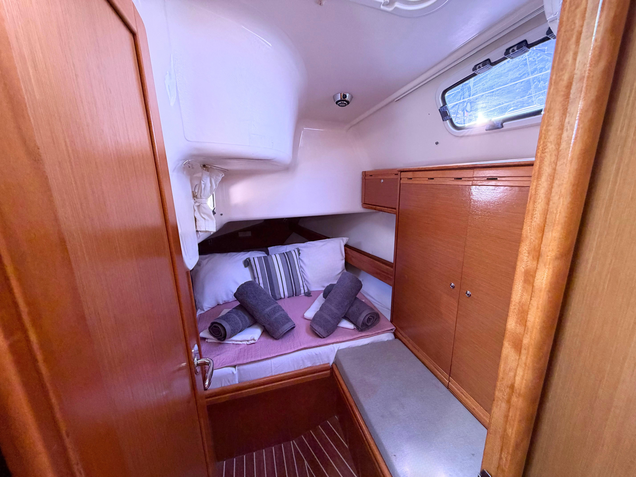 Bavaria Cruiser 40 — photo 6