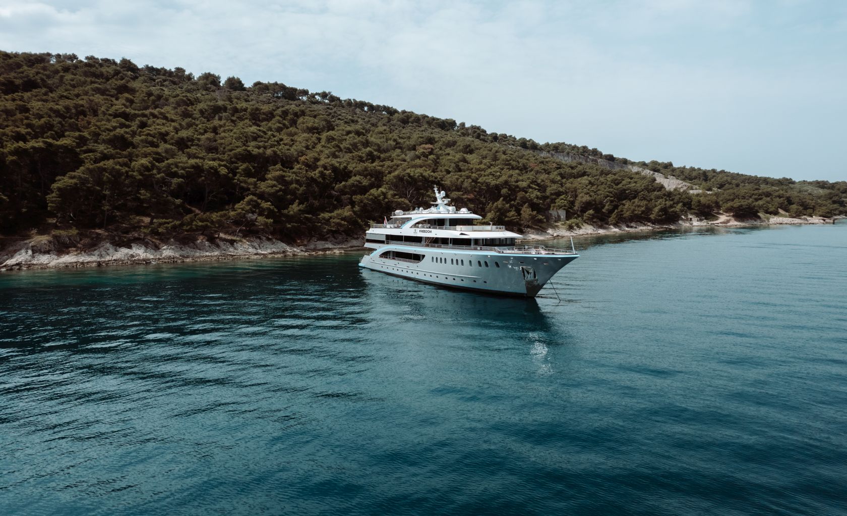 Motoryacht Freedom — photo 24
