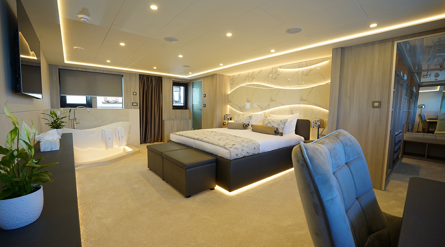 Motoryacht Freedom — photo 45