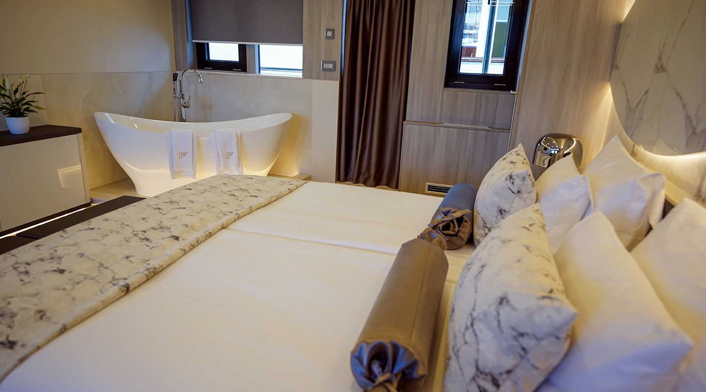 Motoryacht Freedom — photo 23