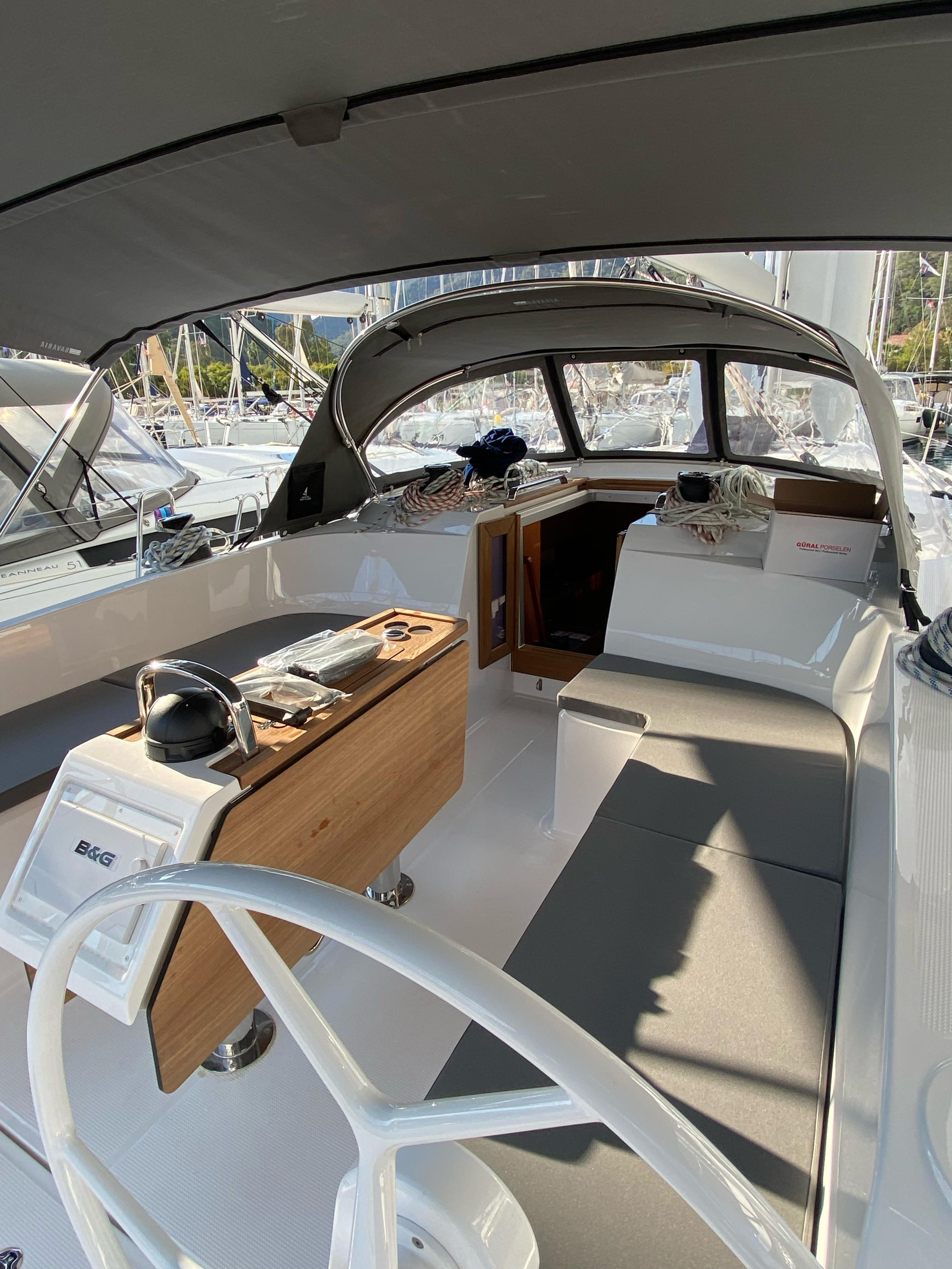 Bavaria Cruiser 46 — photo 12