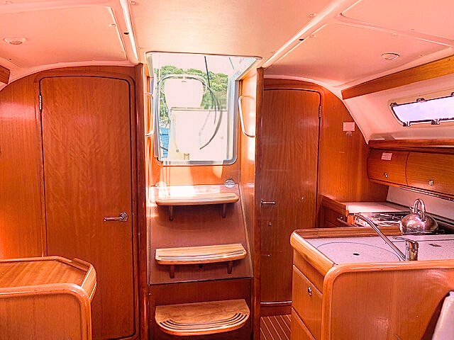 Bavaria Cruiser 32 — photo 10