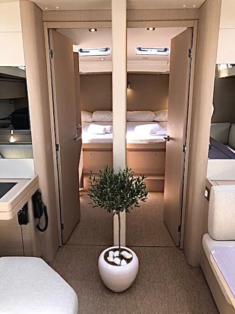 Oceanis 51.1 — photo 15