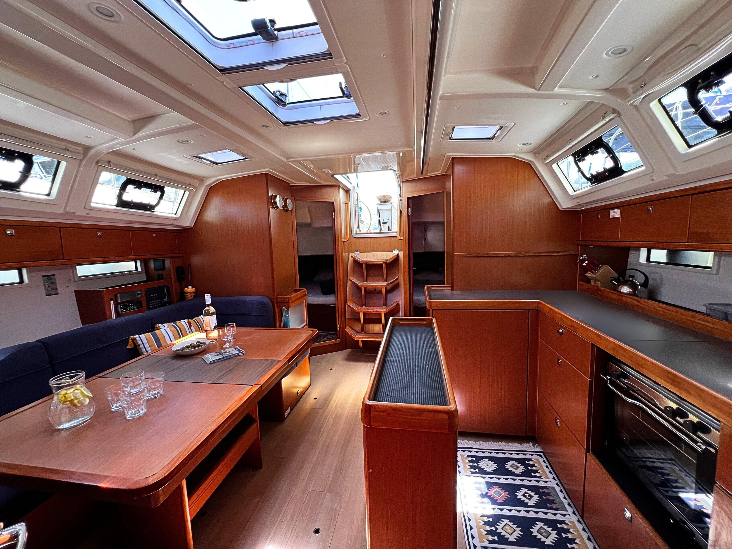 Bavaria 46 Cruiser — photo 3