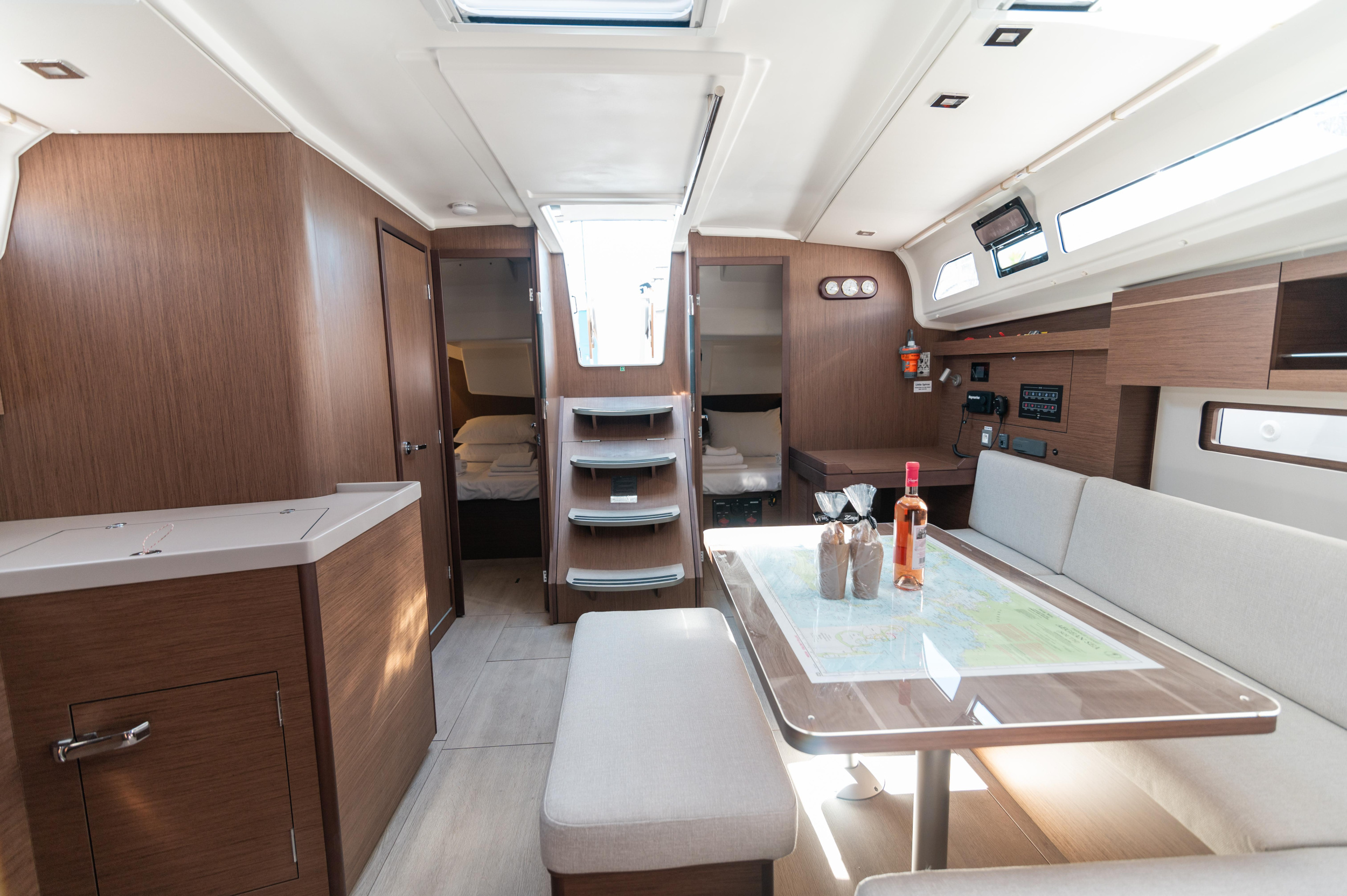 Oceanis 40.1 — photo 2